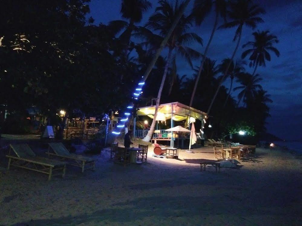 I Talay Beach Bar & Cottage Taling Ngam Extérieur photo