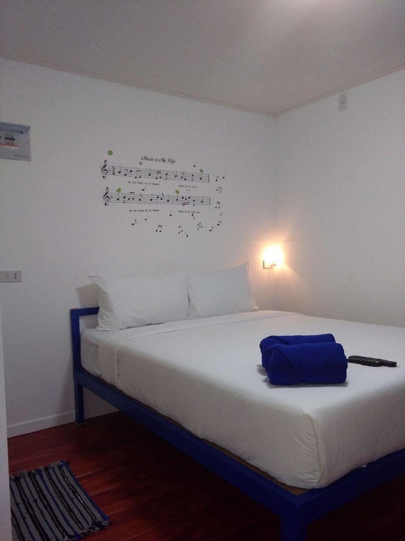 I Talay Beach Bar & Cottage Taling Ngam Extérieur photo