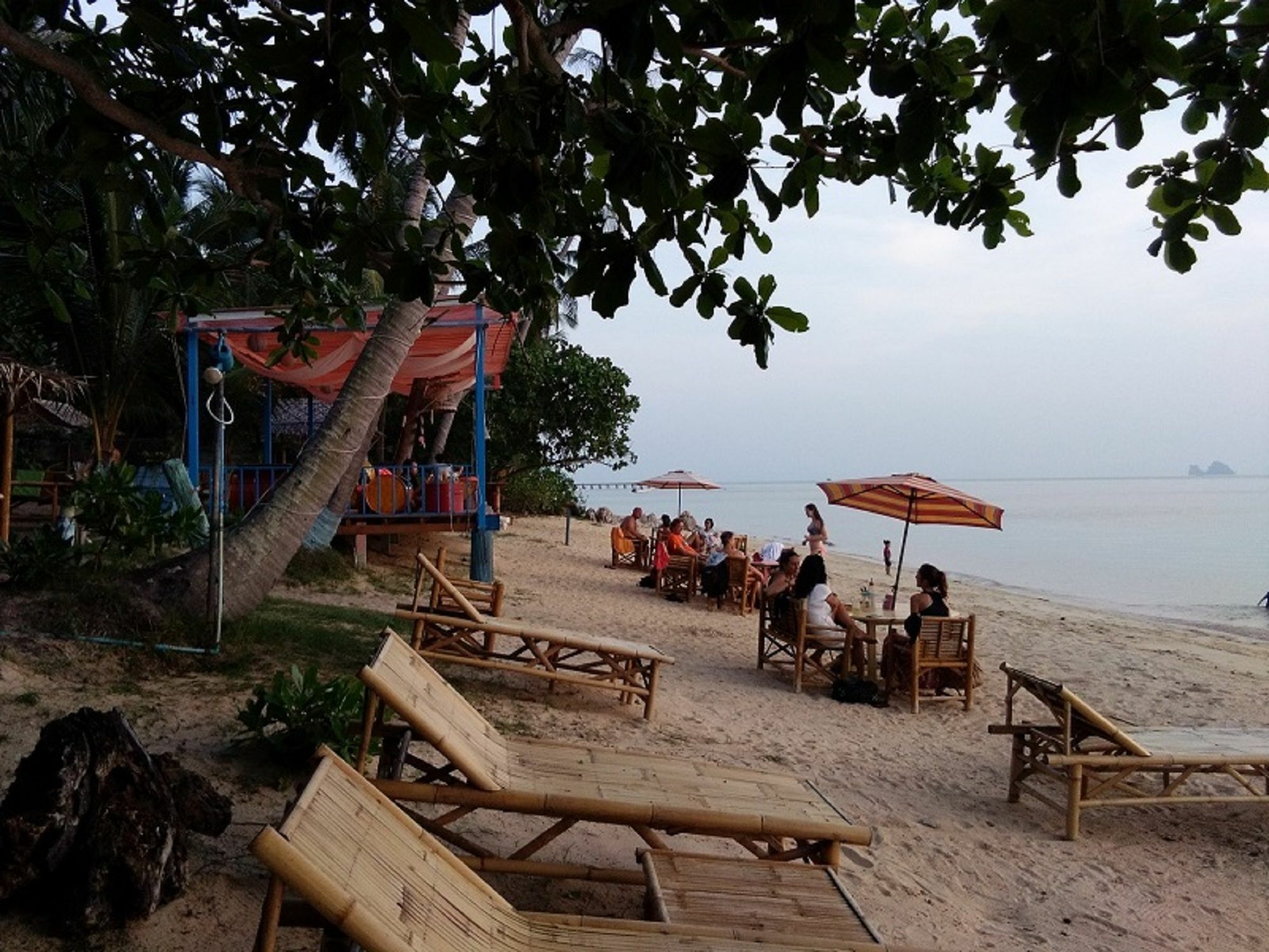I Talay Beach Bar & Cottage Taling Ngam Extérieur photo